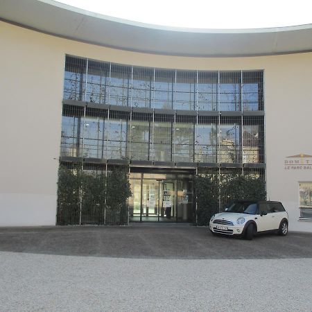 Aparthotel Domitys Le Parc Balsan Châteauroux Exteriér fotografie
